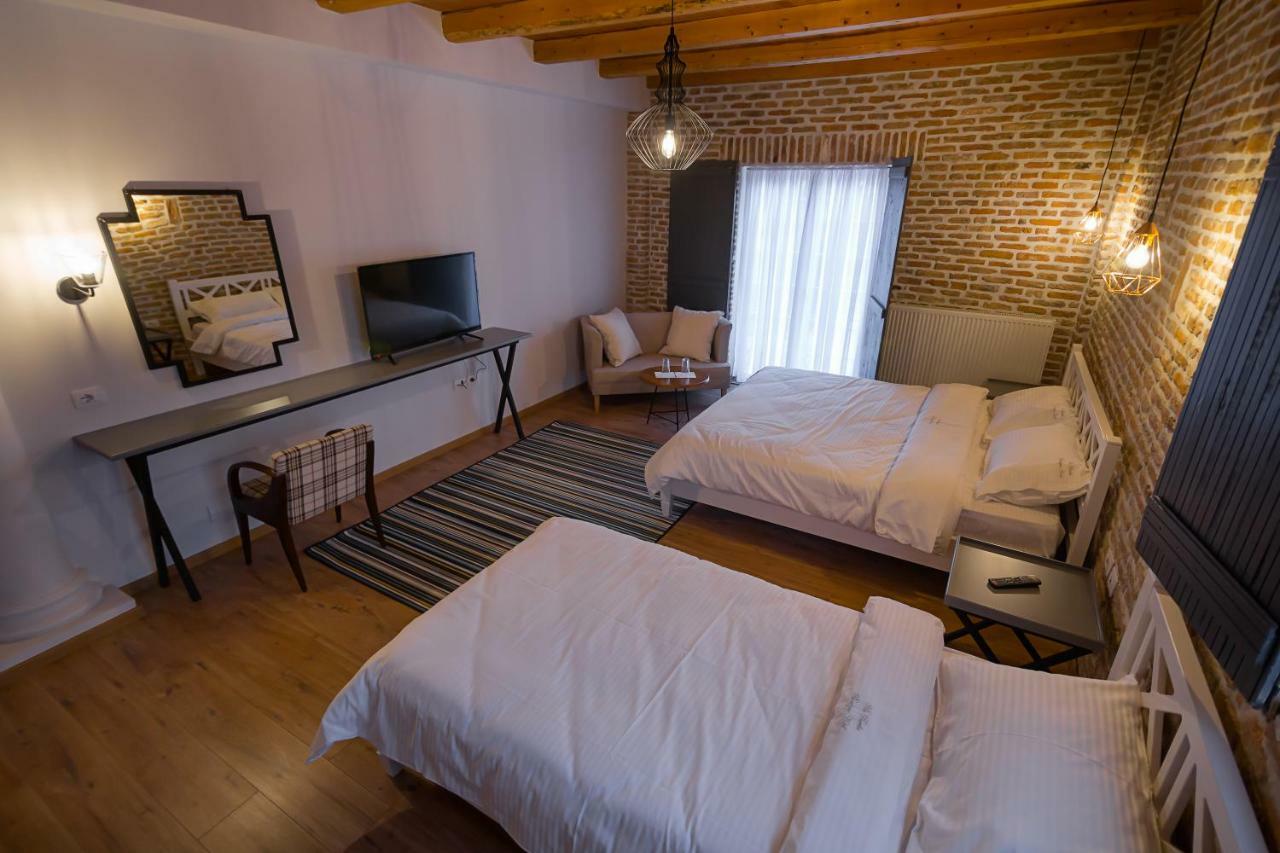 Barba Boutique Hotel Korce Ngoại thất bức ảnh