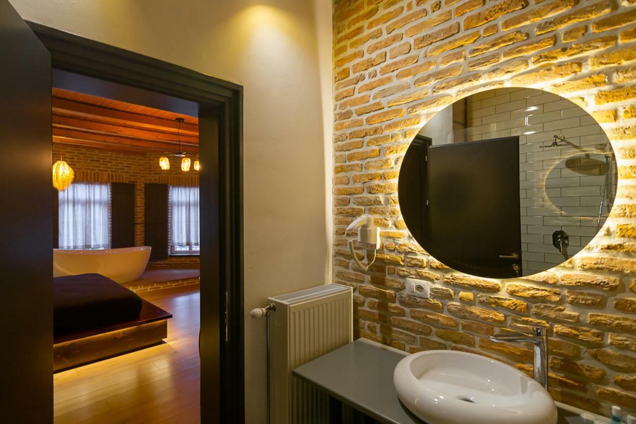 Barba Boutique Hotel Korce Ngoại thất bức ảnh