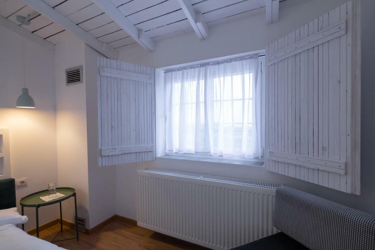Barba Boutique Hotel Korce Ngoại thất bức ảnh