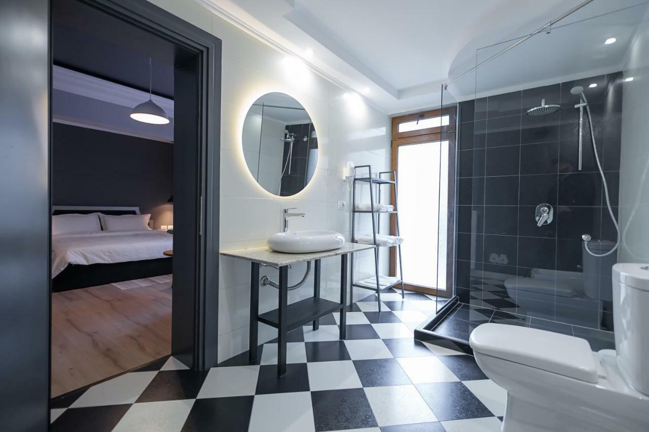 Barba Boutique Hotel Korce Ngoại thất bức ảnh